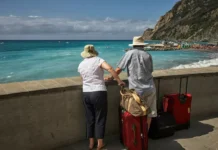 Τουρισμός: Έκρηξη των last minute κρατήσεων και σεζόν έως τον Νοέμβριο