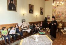 Χριστουγεννιάτικος στολισμός στην Ιερά Μητρόπολη Ρεθύμνης και Αυλοποτάμου