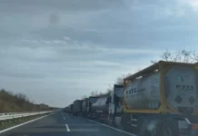 Σε επ’ αόριστον κινητοποιήσεις προχωρούν οι οδηγοί φορτηγών