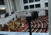 Με 158 “ναι” πέρασε το νομοσχέδιο για τις Συλλογικές Συμβάσεις Εργασίας