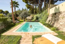 Oxford Economics: Ωφελημένη τουριστικά η Ελλάδα από τον πόλεμο