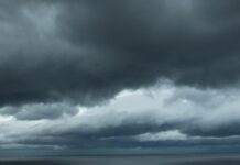 Καιρός: Υποχωρεί η κακοκαιρία την Πέμπτη στην Κρήτη – Πού θα επιμείνουν οι τοπικές βροχές