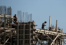 Μελέτη: Οι επιπτώσεις της έντονης ζέστης στην υγεία εργαζομένων σε εξωτερικούς χώρους