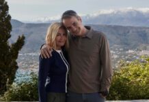 Οι ευχές του Κυριάκου Μητσοτάκη για το Πάσχα από τα Χανιά