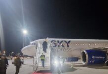 Η SKY express μετέφερε το Άγιο Φως στα Χανιά