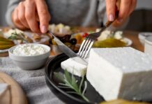 Φέτα και ελαιόλαδο: Οι δύο ελληνικοί «πρεσβευτές» των 2,1 δισ. ευρώ – Τι αλλάζει με το Ελαιοκομικό Μητρώο