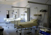 Τυφλή επί 5 χρόνια ανέκτησε την όρασή της μετά την πρώτη επιτυχημένη μεταμόσχευση ωχράς κηλίδας στον κόσμο