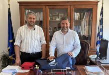 Προσφορά απινιδωτών και προπλασμάτων εκπαίδευσης από τον Αντιπεριφερειάρχη Λασιθίου στο πλαίσιο του προγράμματος «ΖΩΗ»